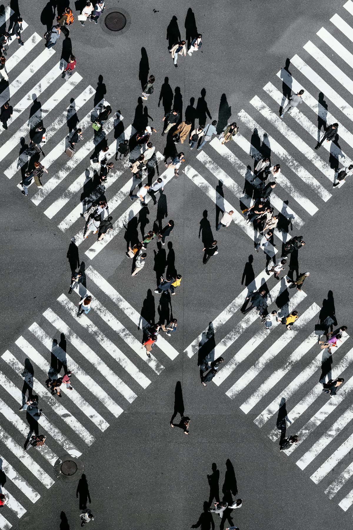 Japonya'da Trafik Cezaları ve Kuralları: Yabancılar İçin Rehber 3 Japonya'da şehir kavşağı